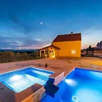 My Dalmatia - Agro Casa With Private Heated Pool *