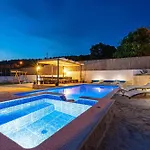 Prázdninový dům My Dalmatia - Agro Casa With Private Heated Pool *