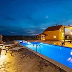 My Dalmatia - Agro Casa With Private Heated Pool *