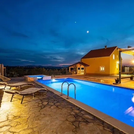 My Dalmatia - Agro Casa With Private Heated Pool *