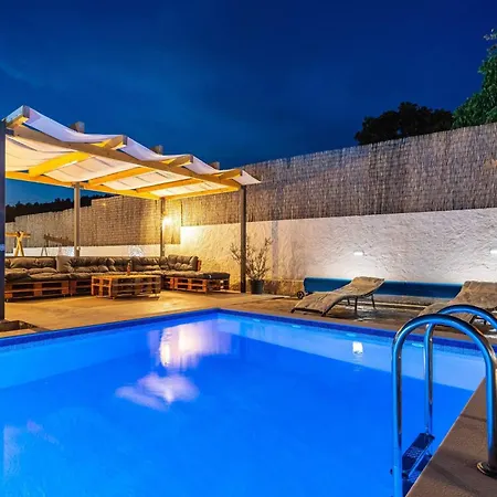 My Dalmatia - Agro Casa With Private Heated Pool سكرادين