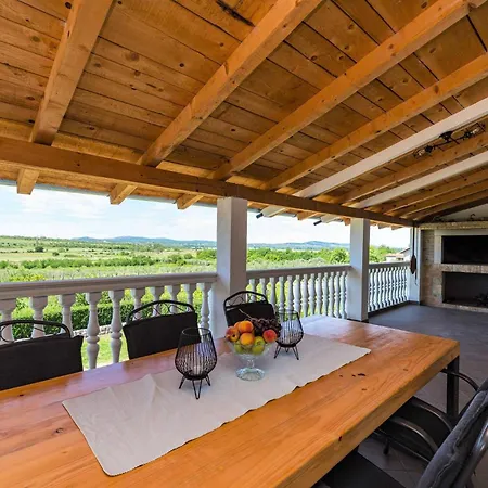 My Dalmatia - Agro Casa With Private Heated Pool سكرادين