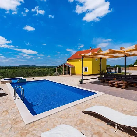 My Dalmatia - Agro Casa With Private Heated Pool