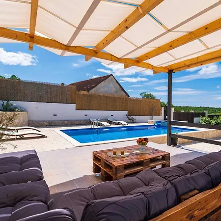 بيت للعطل My Dalmatia - Agro Casa With Private Heated Pool *