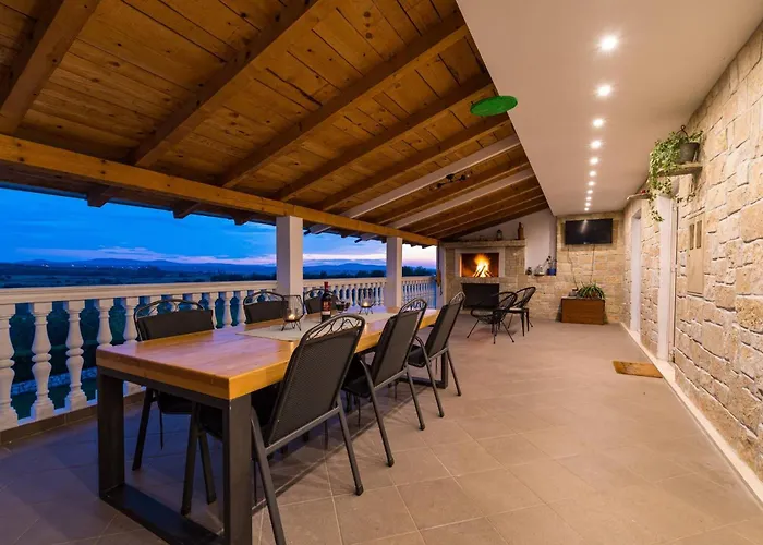 My Dalmatia - Agro Casa With Private Heated Pool