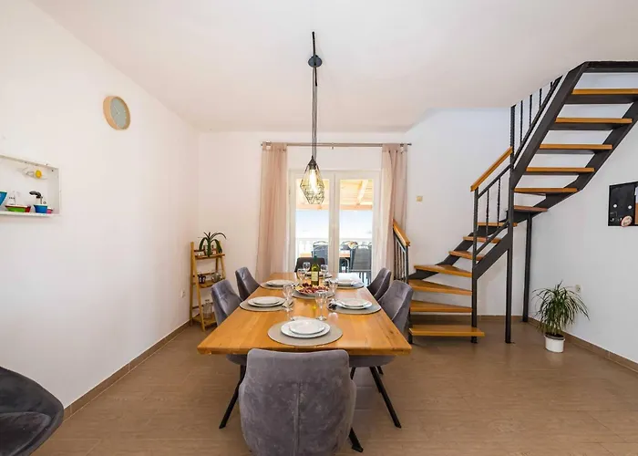 Vakantiehuis My Dalmatia - Agro Casa With Private Heated Pool Skradin