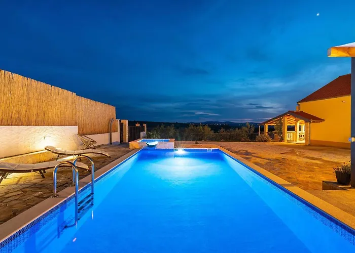 My Dalmatia - Agro Casa With Private Heated Pool Vakantiehuis
