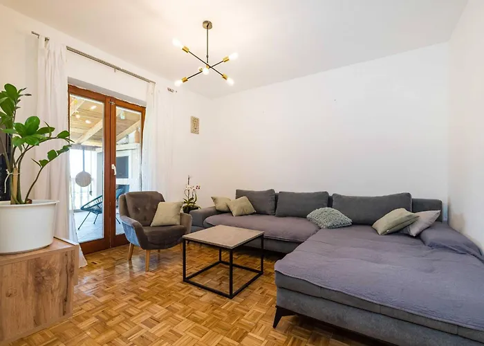 Vakantiehuis My Dalmatia - Agro Casa With Private Heated Pool Skradin