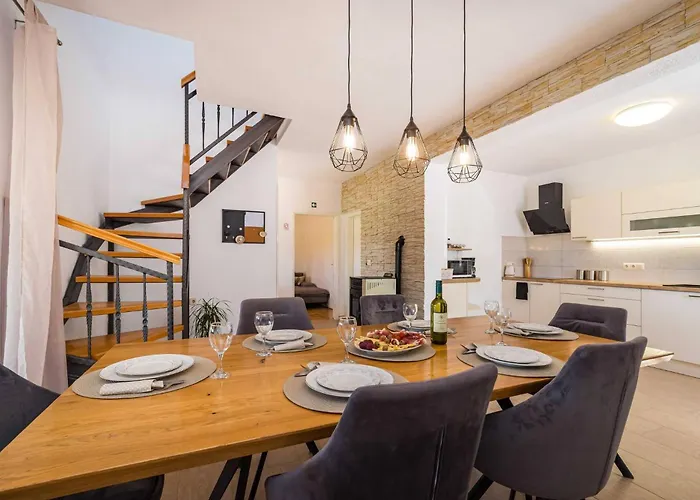 My Dalmatia - Agro Casa With Private Heated Pool Skradin