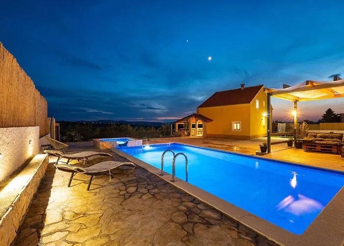 My Dalmatia - Agro Casa With Private Heated Pool *