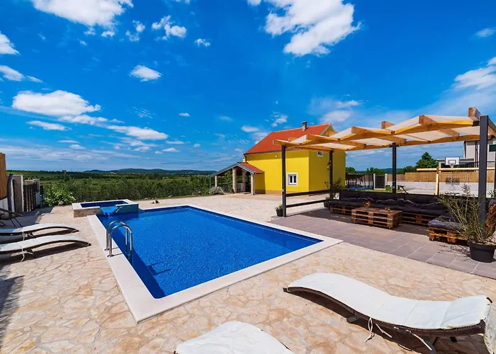 My Dalmatia - Agro Casa With Private Heated Pool