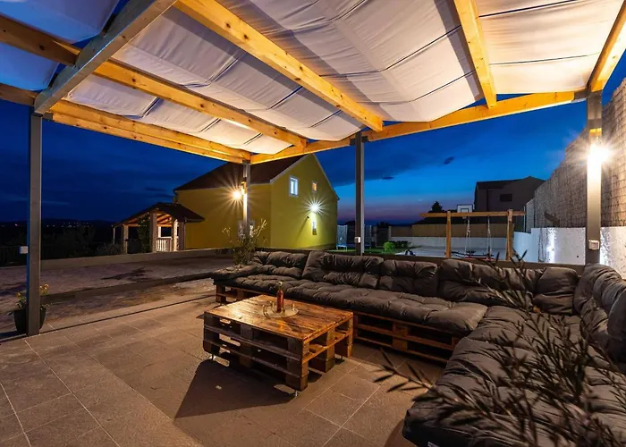 My Dalmatia - Agro Casa With Private Heated Pool